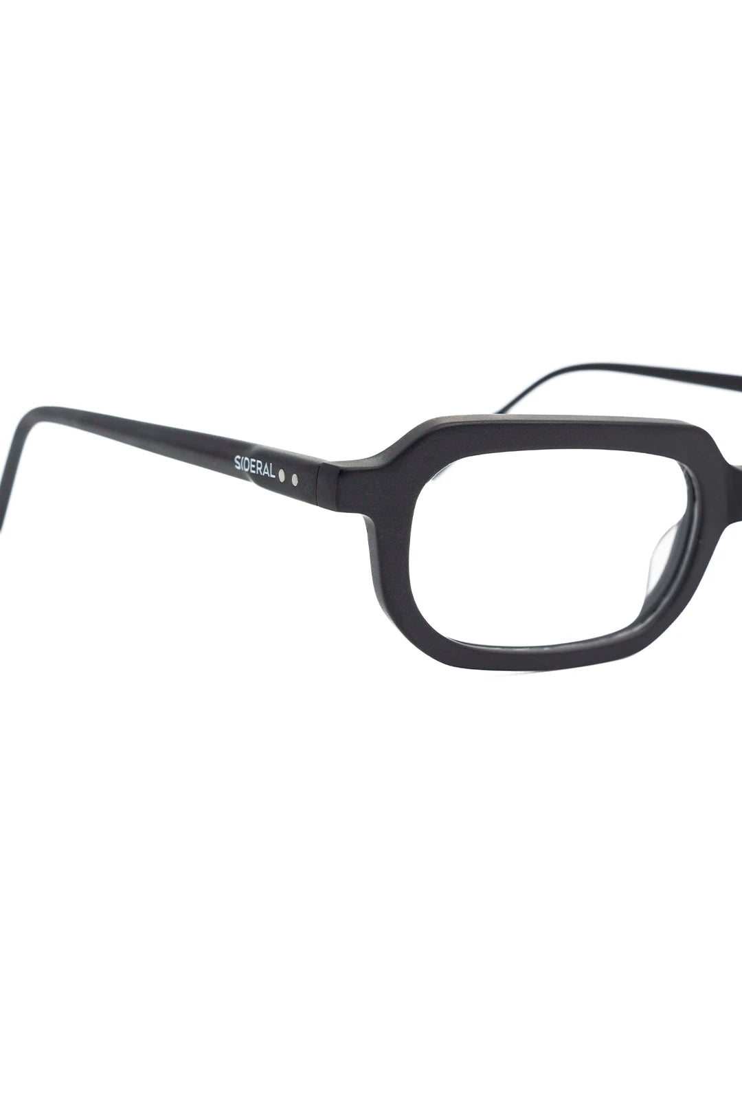 Axis Black Mate