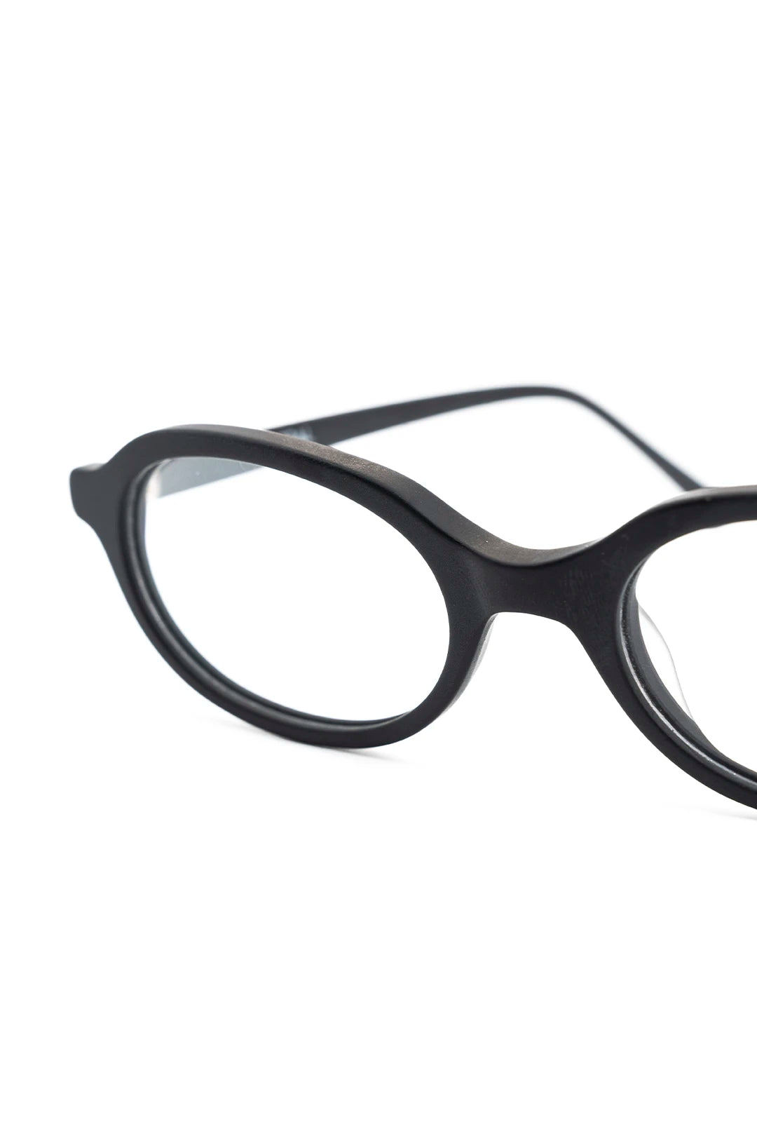 Lumen Black Mate
